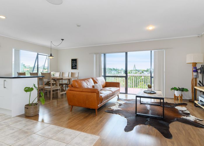  at 1A Erica Road, Sunnynook, Auckland