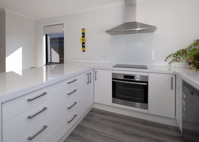  at 8 Redhaven Rise, Netherby, Ashburton