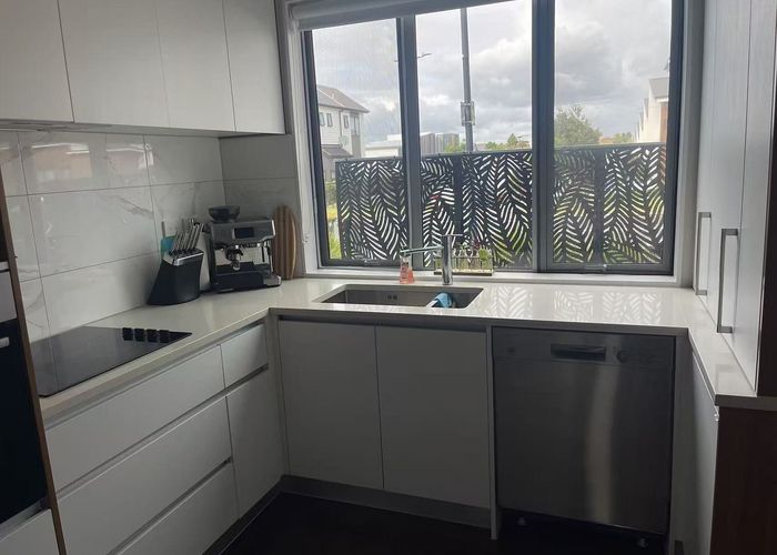  at 292 Jack Lachlan Drive, Beachlands, Manukau City, Auckland