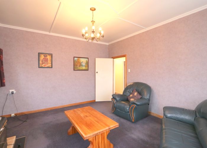  at 76 Stuart Street, Hawthorndale, Invercargill