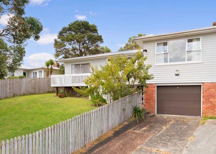  at 3 Jamaica Place, Blockhouse Bay, Auckland