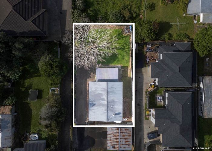  at 12A Evans Road, Weymouth, Manukau City, Auckland