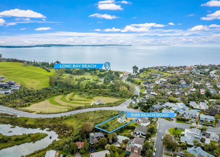 at 1088 Beach Road, Torbay, Auckland