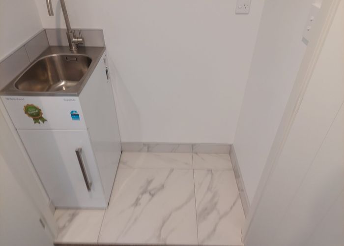  at 5/3 Arlington Street, Waterview, Auckland