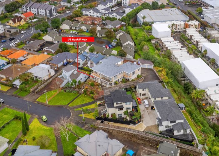  at 1/6 Roskill Way, Three Kings, Auckland