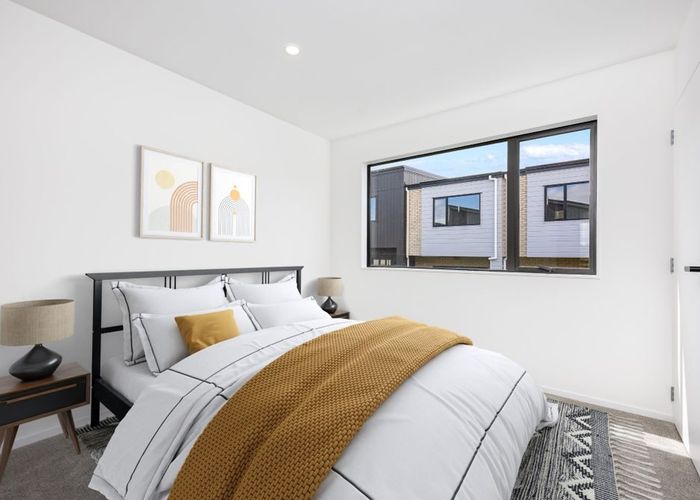  at 18 Rana Road, Flat Bush, Manukau City, Auckland