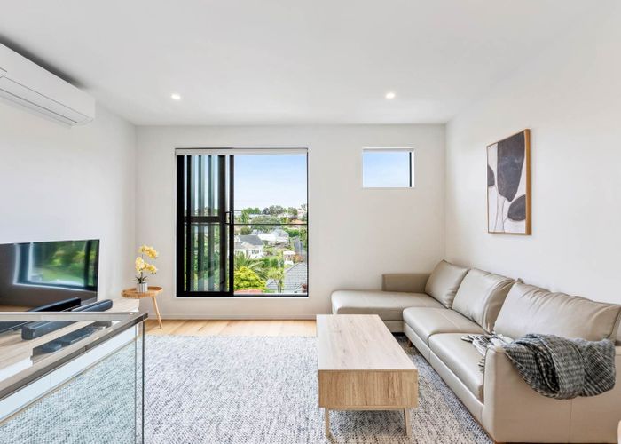  at 11/32 Karori Crescent, Orakei, Auckland City, Auckland