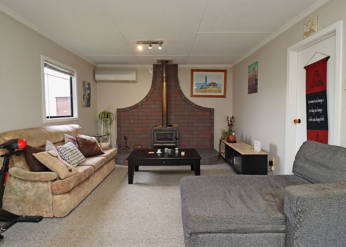  at 6 Parker Street, Glenavy