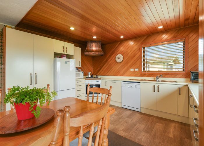  at 20 Westbourne Avenue, Pomare, Rotorua