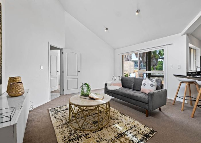 at 14 Kinleith Way, Albany, Auckland