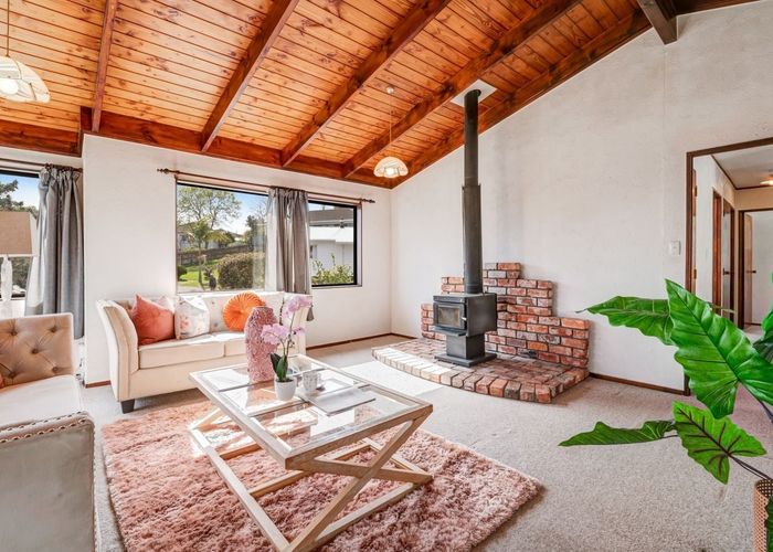  at 11 Felicity Place, Unsworth Heights, North Shore City, Auckland