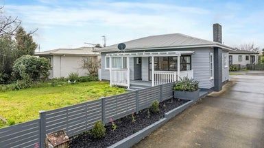  at 16 Gloucester Road, Manurewa, Auckland