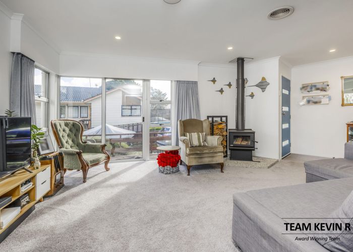  at 11 Cadiz Place, Red Hill, Papakura