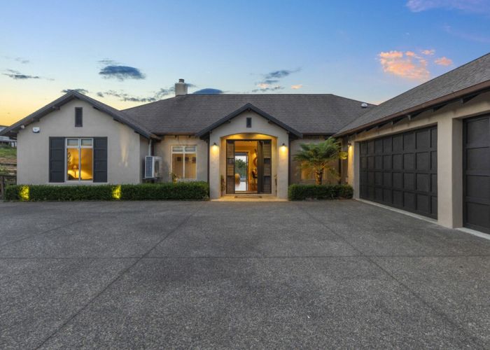  at 572 Ormiston Road, Manurewa