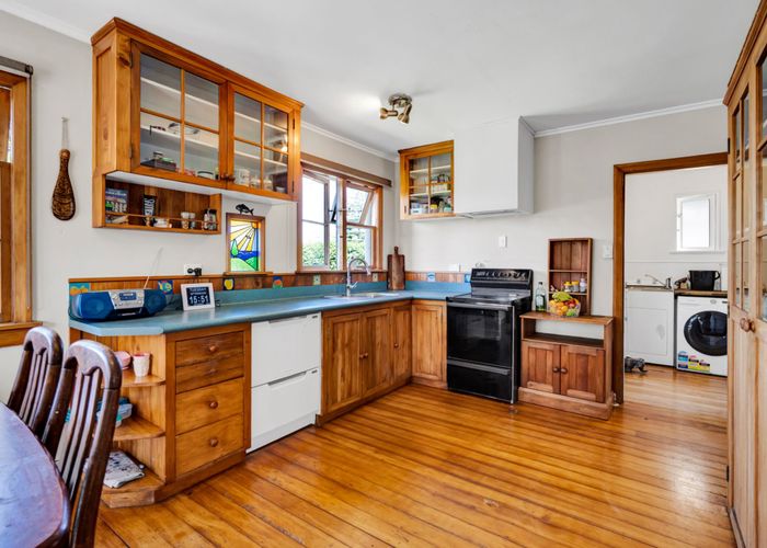  at 117 Seaview Road, Westown, New Plymouth, Taranaki