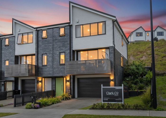  at 43 Holystone Road, Whitby, Porirua, Wellington