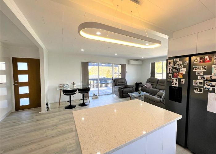  at 35 Leaver Place, Weymouth, Manukau City, Auckland