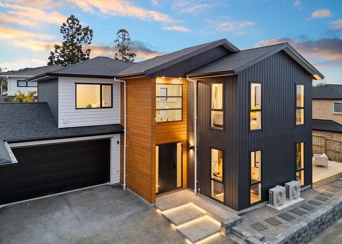 at 101 Golf Road, New Lynn, Auckland