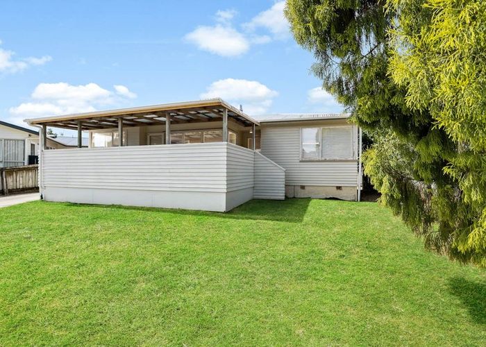  at 56 Riverpark Crescent, Henderson, Auckland