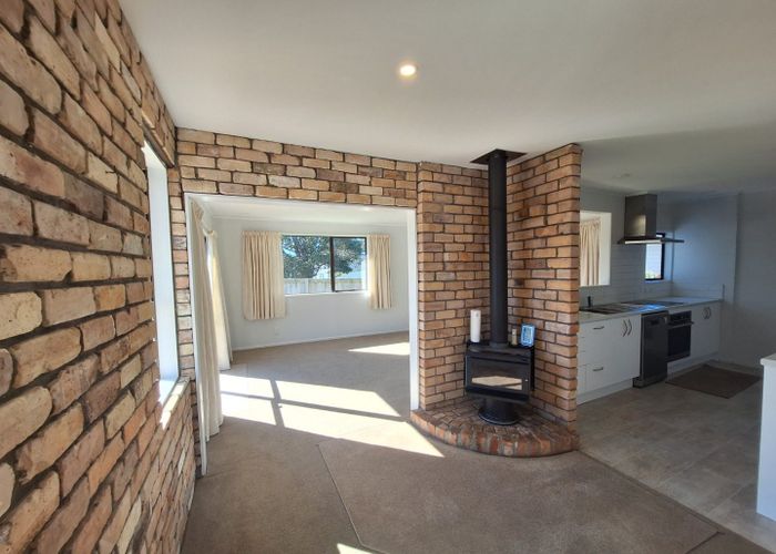  at 32 Hillside Road, Mount Wellington, Auckland