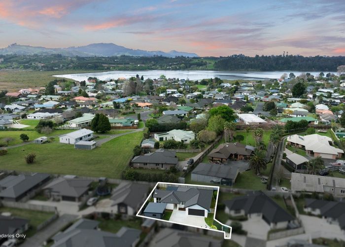  at 5 Lyngar Lane, Katikati, Katikati