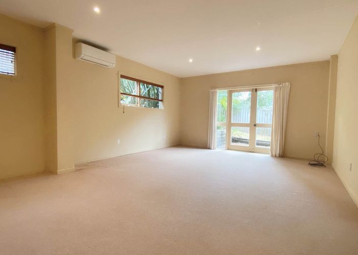  at 1 Scarboro Terrace, Murrays Bay, North Shore City, Auckland