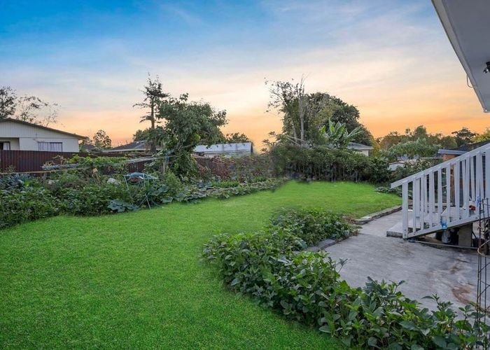  at 11 Fairdale Avenue, Red Hill, Papakura, Auckland