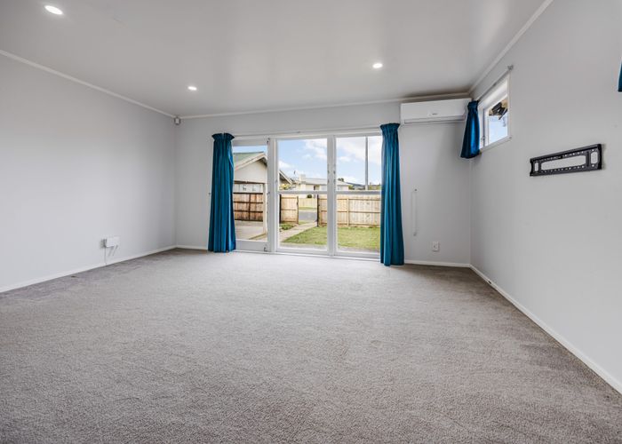  at 21 President Avenue, Papakura, Papakura, Auckland