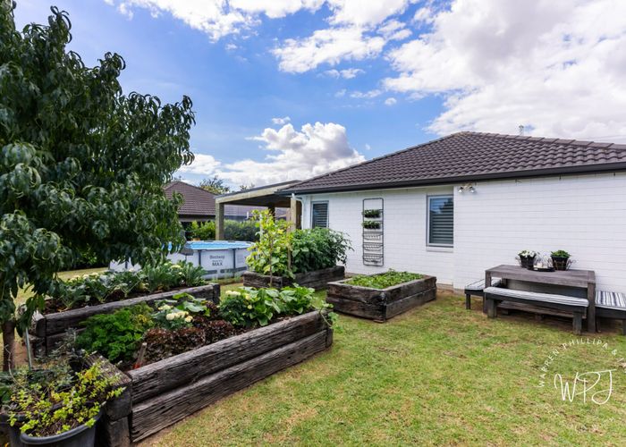  at 12 Toscana Drive, Karaka, Papakura