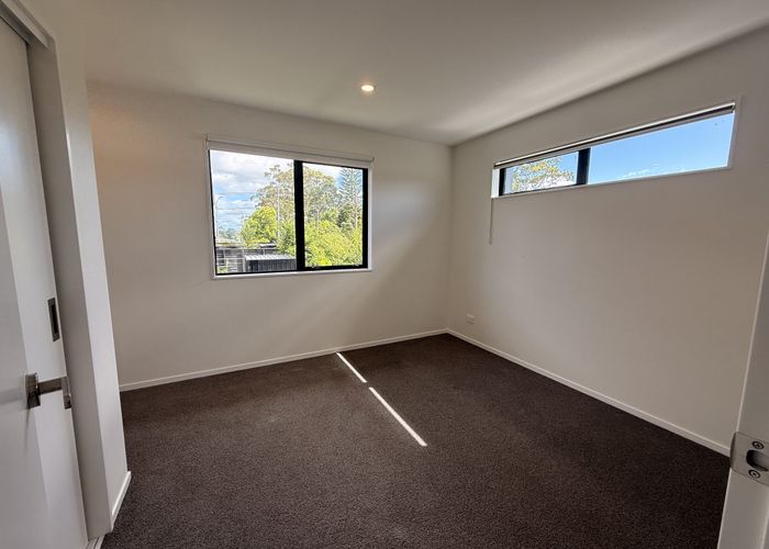  at 24 Hoopers Road, Glen Eden, Waitakere City, Auckland