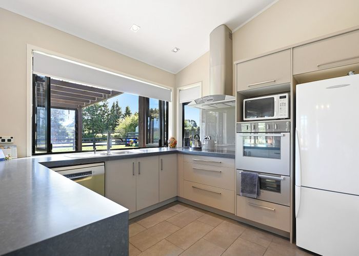  at 24 Highbrook Way, WHATAWHATA, HAMILTON