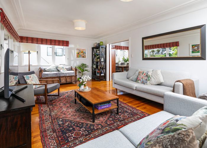  at 47 Forrest Hill Road, Milford, North Shore City, Auckland