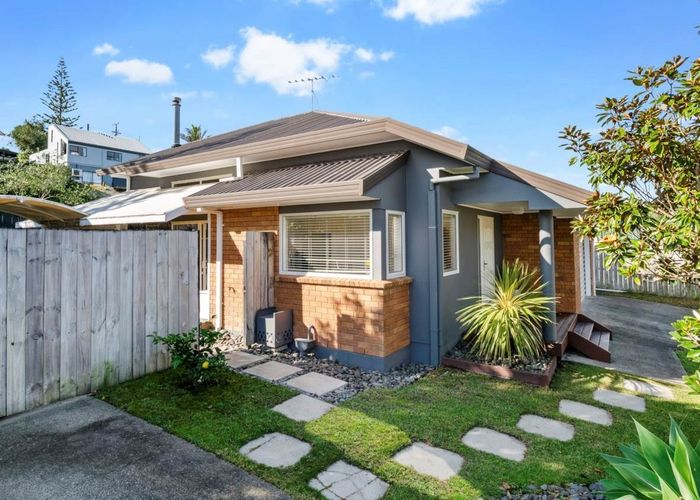  at 71 Donald Street, Stanmore Bay, Whangaparaoa