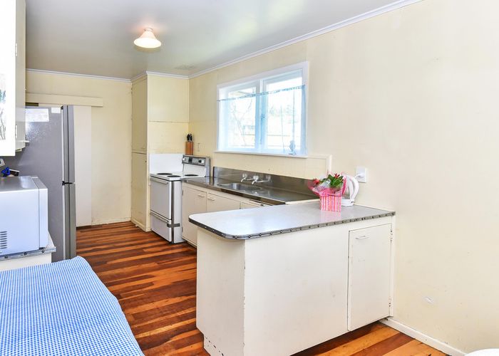  at 1/24 Swaffield Road, Papatoetoe, Auckland