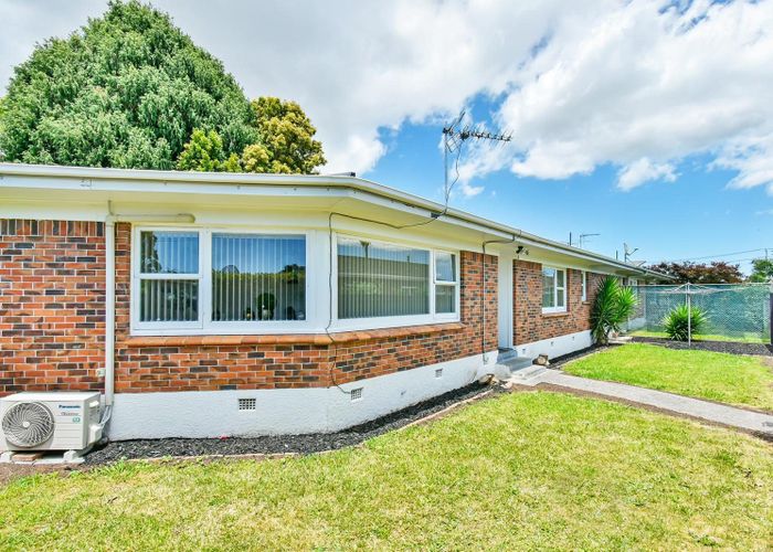  at 2/23 Rose Road, Papatoetoe, Auckland
