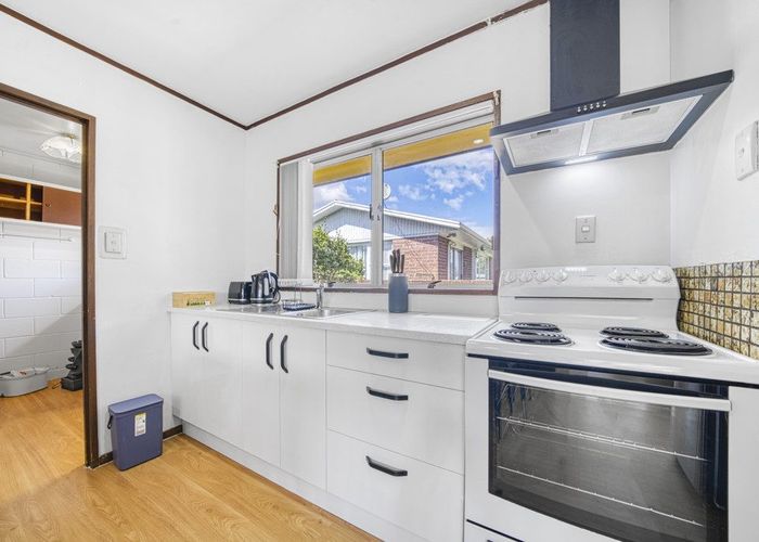  at 1/1A Blanes Road, Weymouth, Manukau City, Auckland