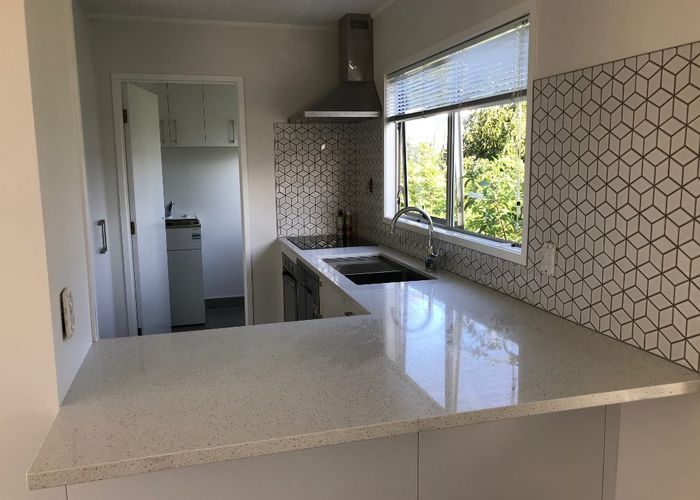  at 21 Meadowood Drive, Unsworth Heights, North Shore City, Auckland