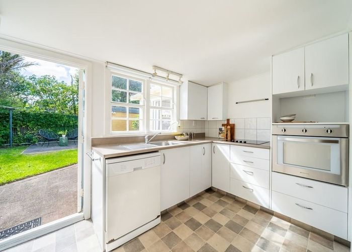  at 26 Kauri Street, Eastbourne, Lower Hutt, Wellington