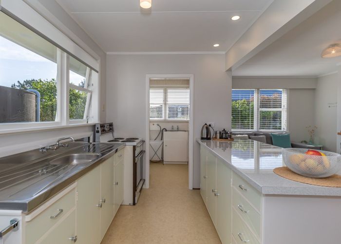  at 579 Waitarere Beach Road, Waitarere Beach, Levin