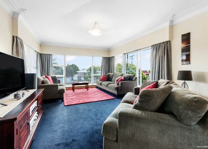  at 14 Letterkenny Place, Blockhouse Bay, Auckland