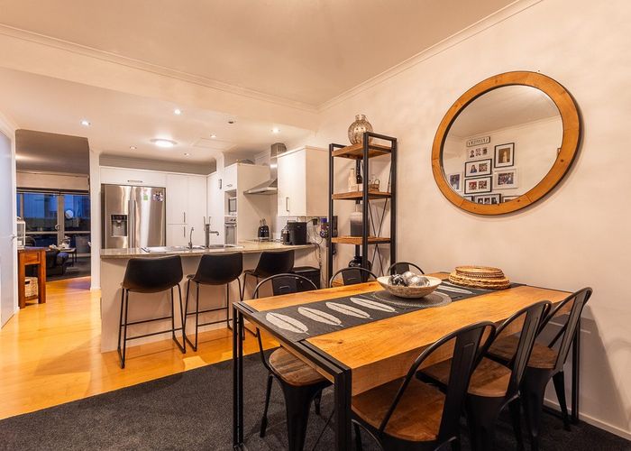  at 10/4 Seaview Road, Paraparaumu Beach, Kapiti Coast, Wellington