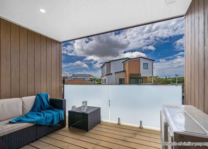  at 5/25 Griffen Park Road, Mount Roskill, Auckland City, Auckland