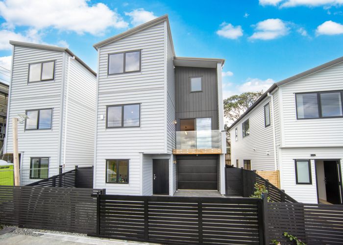  at 71 McFadzean Drive, Blockhouse Bay, Auckland City, Auckland
