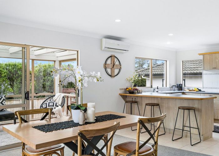  at 5 Pyrite Street, Westgate, Waitakere City, Auckland