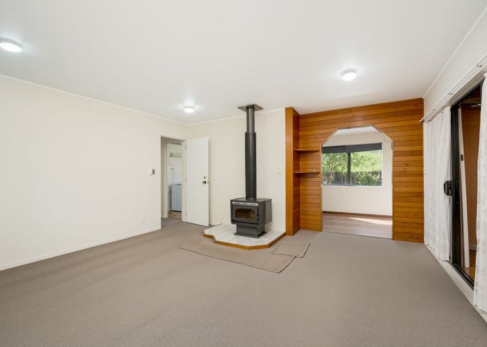 at 76B Chilcott Road, Henderson, Waitakere City, Auckland