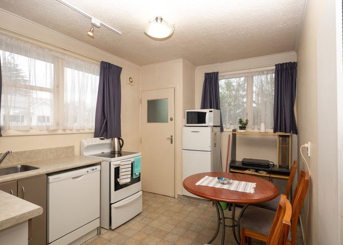 at 77 Manor Place, Dunedin Central, Dunedin