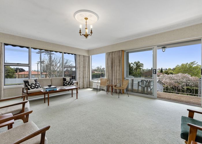  at 18 Hillcrest Road, Hillcrest, Hamilton