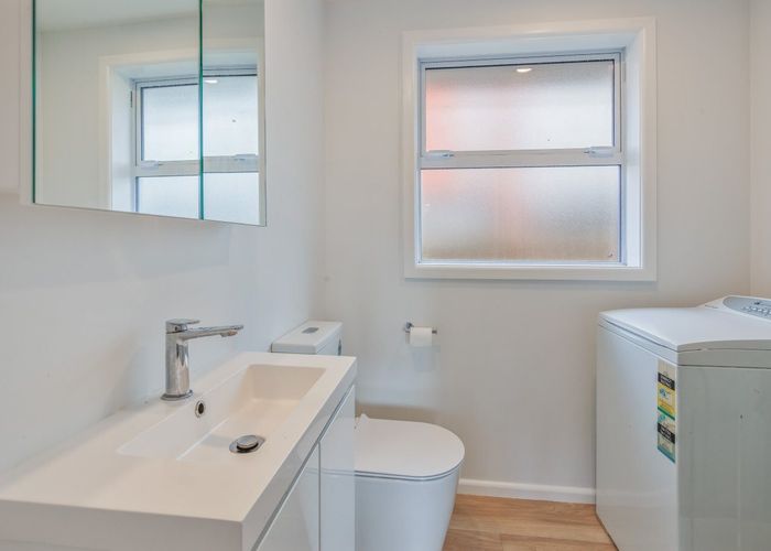  at 2/98 Mathesons Road, Phillipstown, Christchurch City, Canterbury