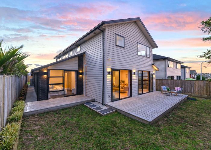  at 42C Letterkenny Place, Blockhouse Bay, Auckland