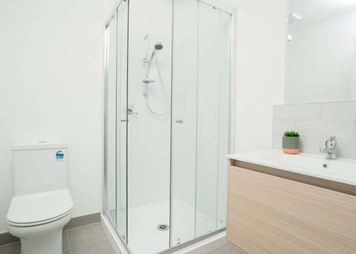  at 2 Tukari Lane, Mangere Bridge, Auckland